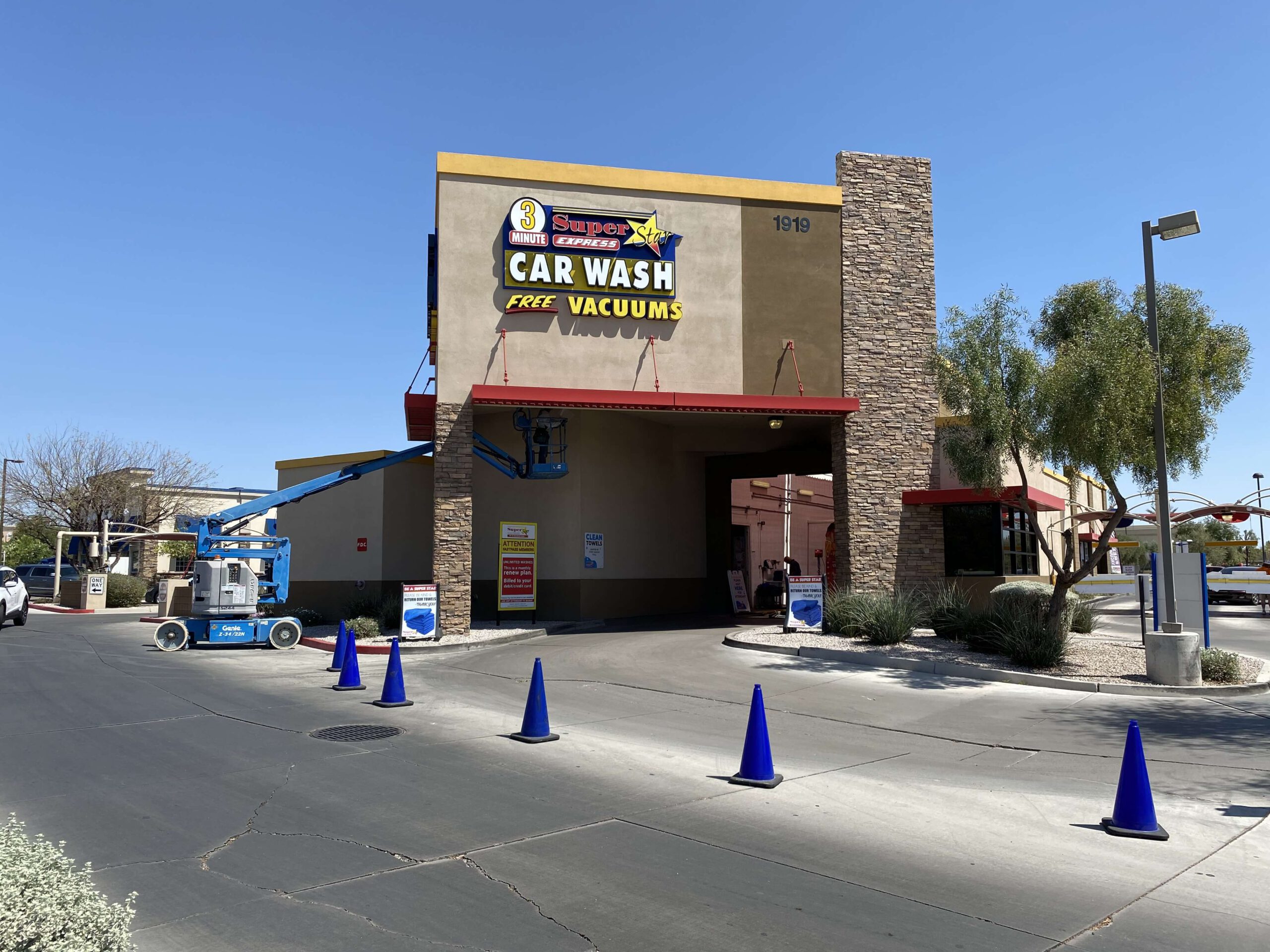 SUPER STAR CAR WASH EXPRESS - 14 Reviews - 3006 N Scottsdale Rd