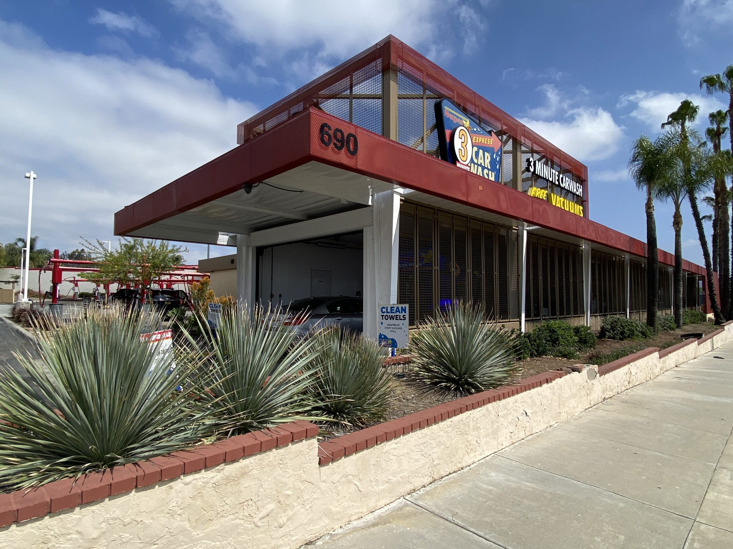 Hey San Diego baseball fans! ⚾⭐ Super Star Car Wash, the