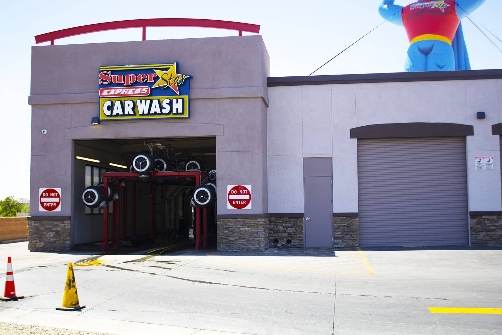 Palm Ave. and E Plaza Blvd. - Super Star Car Wash